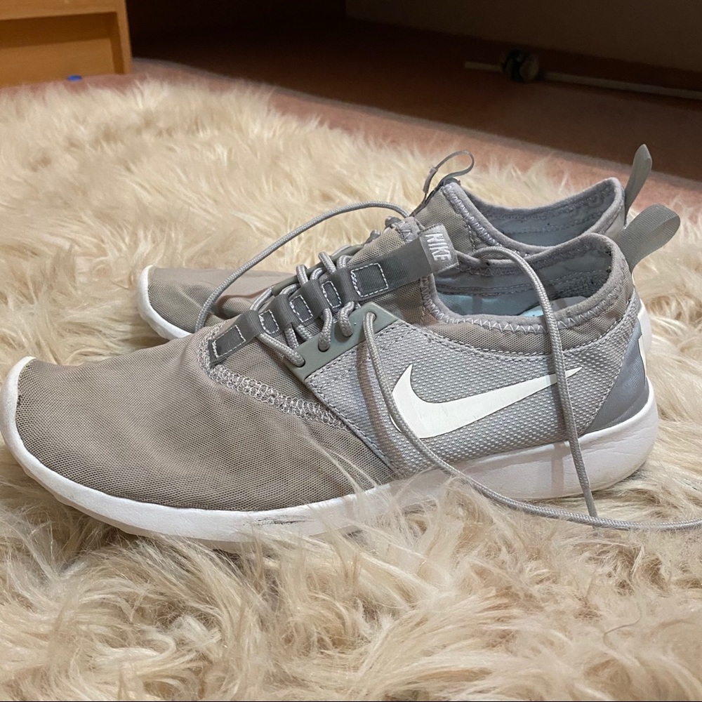 nike gym shoes